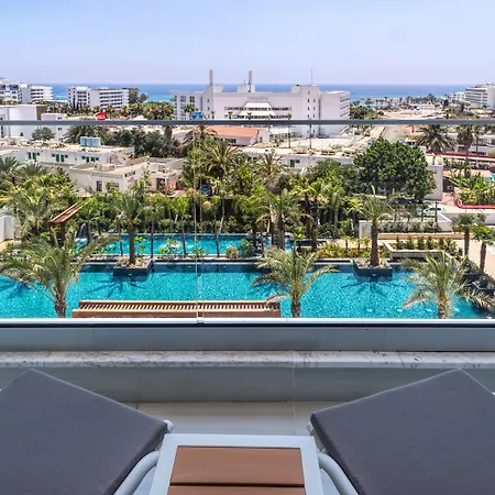 Amanti, Madefortwo - (adults Only) 5*