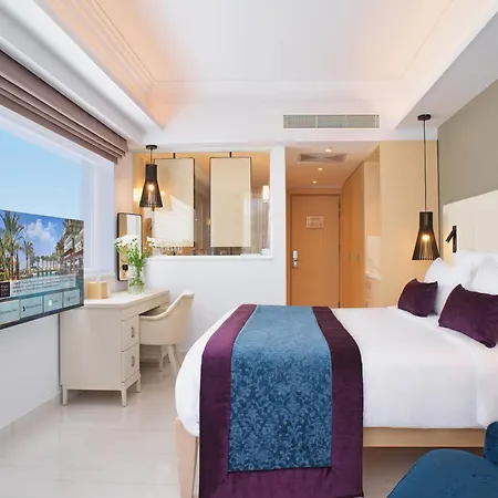 Amanti, Madefortwo - (adults Only) 5*